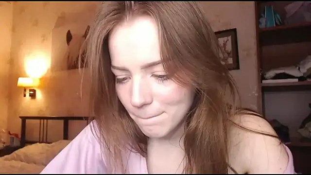 Olivia Mensy online show from October 21, 2025, 8:59 am
