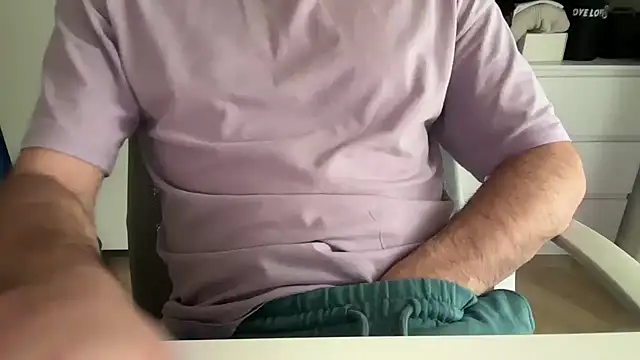 Snapshot of matrixx_9 chatting on November 4, 2025, 1:43 pm matrixx 9 online show from November 4, 2025, 1:43 pm