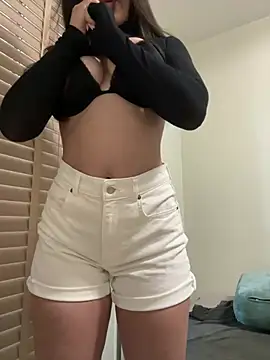 Snapshot of Sweet_Lana69 chatting on June 8, 2026, 1:33 pm Sweet Lana69 online show from June 8, 2026, 1:33 pm