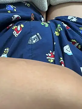 Snapshot of haruki_18old chatting on November 17, 2025, 2:12 pm haruki 18old online show from November 17, 2025, 2:12 pm