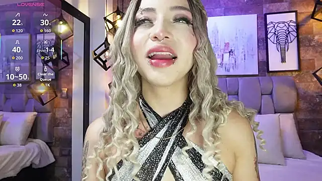 Snapshot of Sophia_Bellucci chatting on December 18, 2025, 12:22 pm Sophia Bellucci online show from December 18, 2025, 12:22 pm