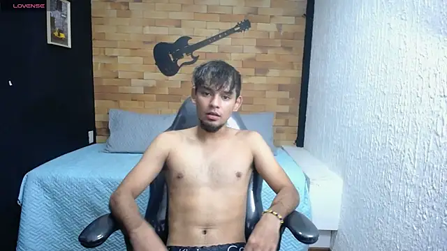 Snapshot of Kail_nil chatting on November 13, 2025, 2:43 am Kail nil online show from November 13, 2025, 2:43 am