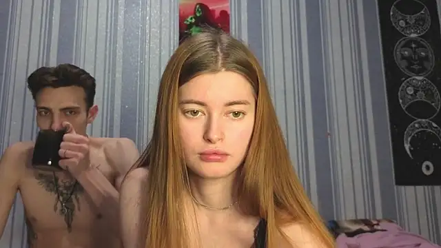Snapshot of EmiliaCouple chatting on May 3, 2026, 4:57 pm EmiliaCouple online show from May 3, 2026, 4:57 pm