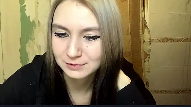 Snapshot of ArianeBhayani chatting on October 25, 2025, 8:47 pm ArianeBhayani online show from October 25, 2025, 8:47 pm