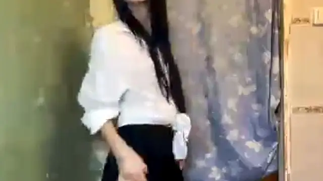 Snapshot of ArianeBhayani chatting on December 17, 2025, 9:10 pm ArianeBhayani online show from December 17, 2025, 9:10 pm