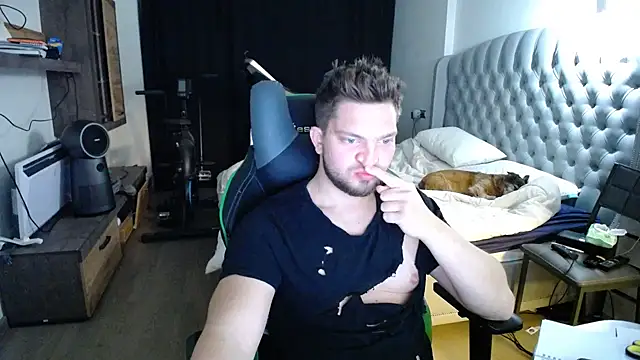 Snapshot of sugar_baby_twunk chatting on October 13, 2025, 2:11 am sugar baby twunk online show from October 13, 2025, 2:11 am