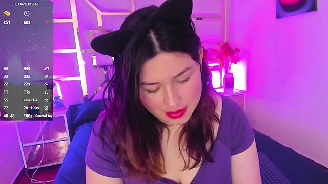 azul vera online show from November 6, 2025, 1:12 pm