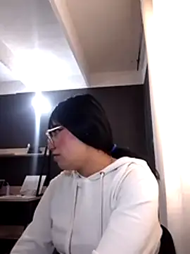 angie rousse  online show from November 11, 2025, 1:11 pm