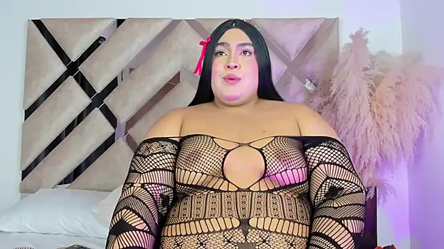 Snapshot of TamiTS chatting on October 18, 2025, 6:19 pm TamiTS online show from October 18, 2025, 6:19 pm