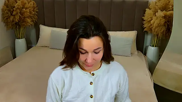 EdenSolis online show from March 21, 2026, 12:10 pm