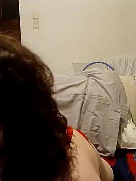 labellerose online show from March 11, 2026, 6:14 pm