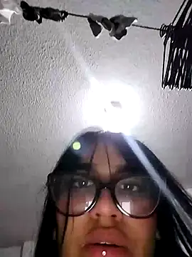 Valen russo online show from October 16, 2025, 3:07 am