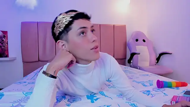 Iam criss09 online show from December 13, 2025, 8:04 pm