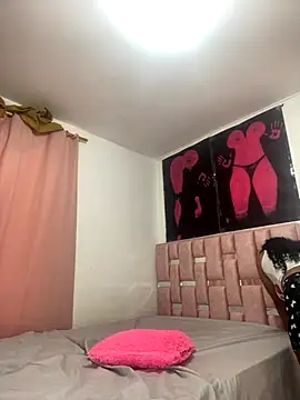 Snapshot of abby_moss_2 chatting on October 22, 2025, 1:55 pm abby moss 2 online show from October 22, 2025, 1:55 pm