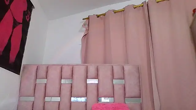 Snapshot of abby_moss_2 chatting on November 27, 2025, 5:09 am abby moss 2 online show from November 27, 2025, 5:09 am