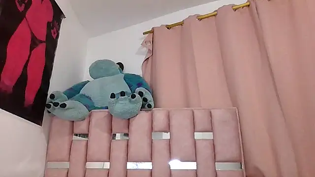 Snapshot of abby_moss_2 chatting on November 29, 2025, 5:10 am abby moss 2 online show from November 29, 2025, 5:10 am