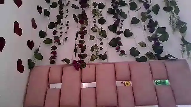 abby moss 2 online show from April 7, 2026, 12:38 pm