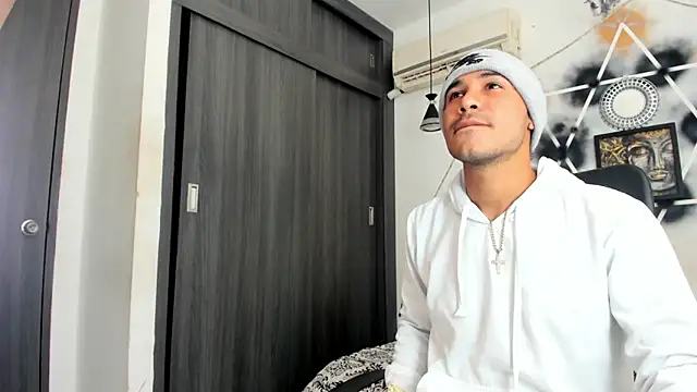 jhapsson wong online show from October 10, 2025, 2:49 pm