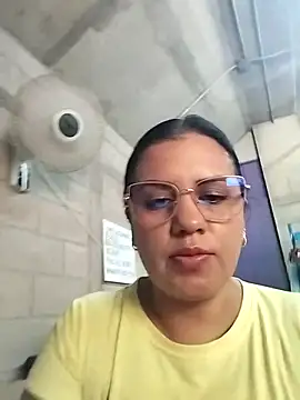 Candy-Samanthy online show from October 25, 2025, 2:46 pm