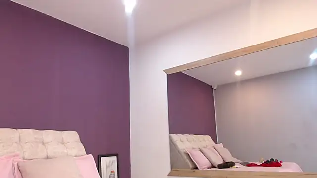 Snapshot of Valerii_Mariin chatting on November 24, 2025, 7:35 pm Valerii Mariin online show from November 24, 2025, 7:35 pm