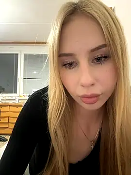 JudithCarly online show from November 14, 2025, 4:28 pm