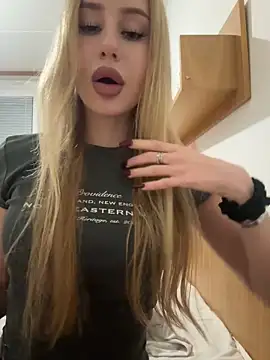 JudithCarly online show from February 5, 2026, 9:41 pm