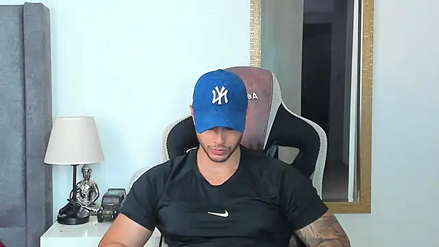 Snapshot of Ken_mailik1 chatting on June 28, 2026, 10:38 pm Ken mailik1 online show from June 28, 2026, 10:38 pm