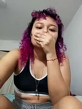 Snapshot of Cev_Am99 chatting on December 15, 2025, 8:07 am Cev Am99 online show from December 15, 2025, 8:07 am