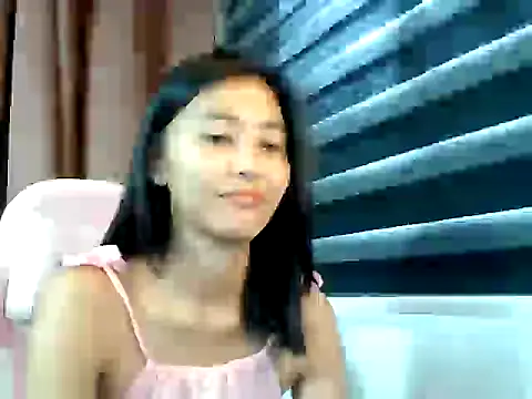 Snapshot of De_amore chatting on October 22, 2025, 1:28 am De amore online show from October 22, 2025, 1:28 am