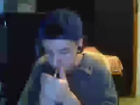 Snapshot of young-big-d chatting on May 2, 2026, 2:16 am young-big-d online show from May 2, 2026, 2:16 am