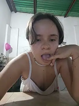 Snapshot of SweetRabbit29 chatting on May 16, 2026, 6:21 am SweetRabbit29 online show from May 16, 2026, 6:21 am
