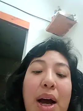 Limoncito027 online show from October 10, 2025, 4:11 am