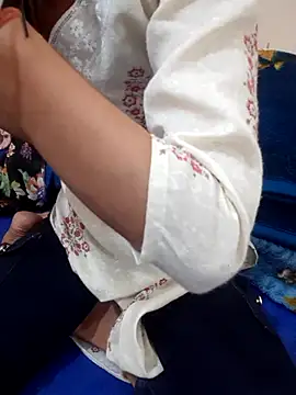 Khushi rani online show from March 7, 2026, 4:42 am