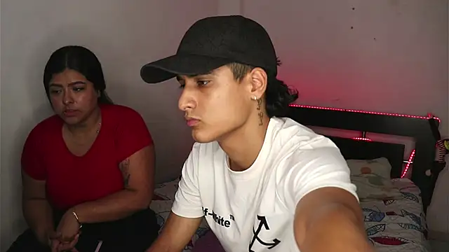 Snapshot of AnyRUSSO chatting on December 20, 2025, 5:47 am AnyRUSSO online show from December 20, 2025, 5:47 am