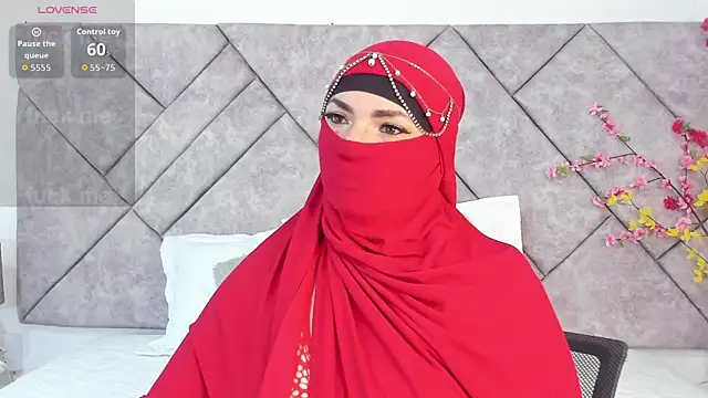  naylaa  online show from April 8, 2026, 3:28 am