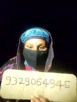 Snapshot of rasmi_powar chatting on October 20, 2025, 3:56 pm rasmi powar online show from October 20, 2025, 3:56 pm