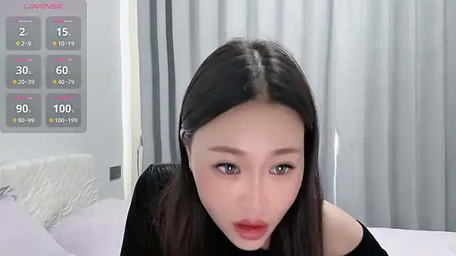 Snapshot of kitten-2001-yoyo chatting on October 30, 2025, 3:08 am kitten-2001-yoyo online show from October 30, 2025, 3:08 am