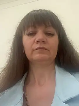 Snapshot of Butterfly8385 chatting on May 25, 2026, 12:00 pm Butterfly8385 online show from May 25, 2026, 12:00 pm