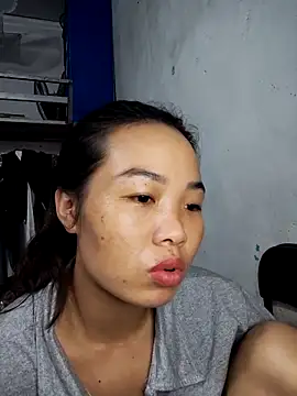 pusi xinh online show from October 20, 2025, 2:56 am