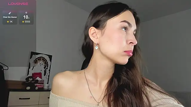 LionKierra online show from November 23, 2025, 3:06 am