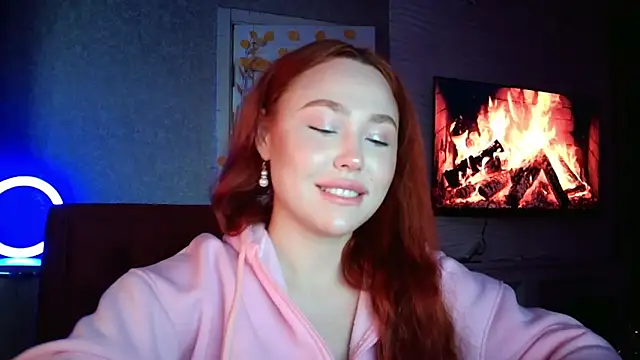 LolaMint  online show from November 6, 2025, 11:55 am