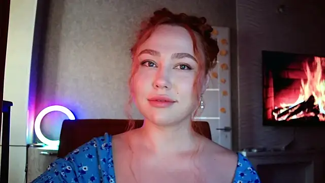 LolaMint  online show from November 12, 2025, 11:32 am