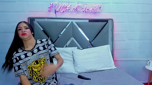 Innocent Room1 online show from October 19, 2025, 6:41 pm