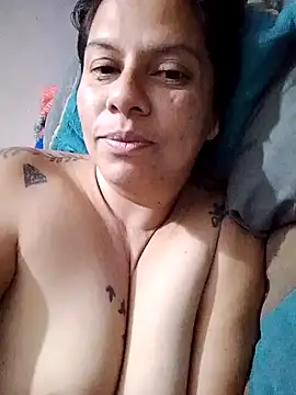 Aniittaaa online show from October 17, 2025, 11:51 pm