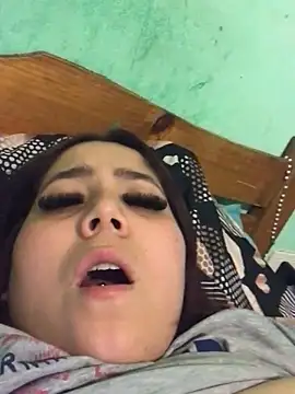 lulu20  online show from October 12, 2025, 10:09 pm