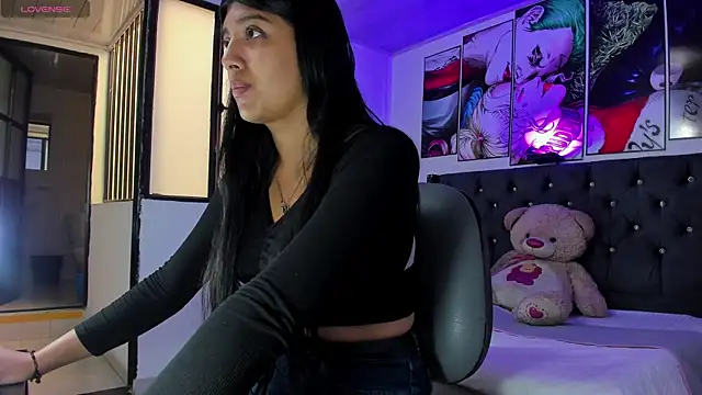 Briseida-White online show from December 16, 2025, 2:00 pm