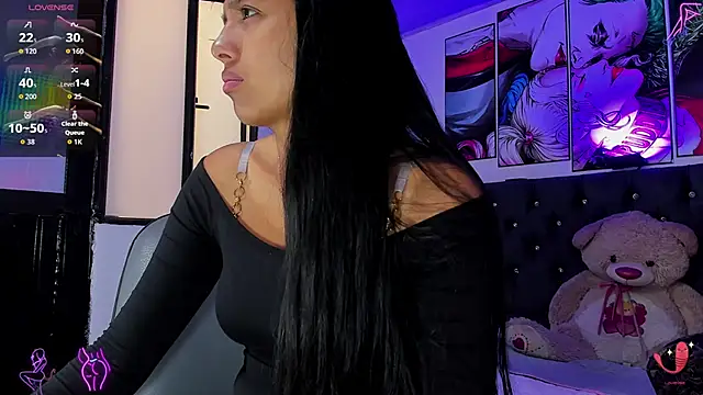 Briseida-White online show from December 19, 2025, 1:40 pm