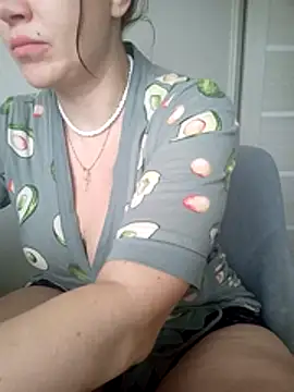 Ambika beauty online show from April 9, 2026, 12:32 pm