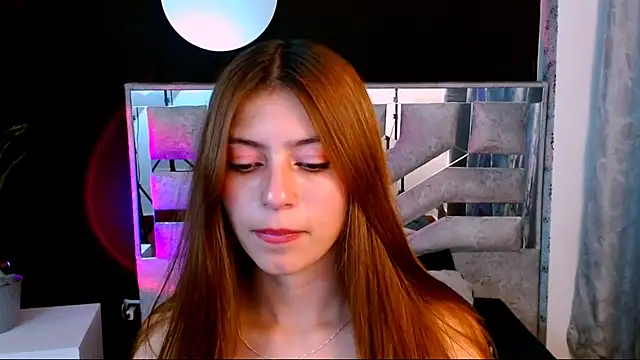 viky evanss online show from November 5, 2025, 7:14 pm