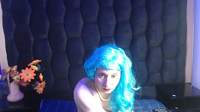 Kylie Bloom online show from November 7, 2025, 8:42 pm